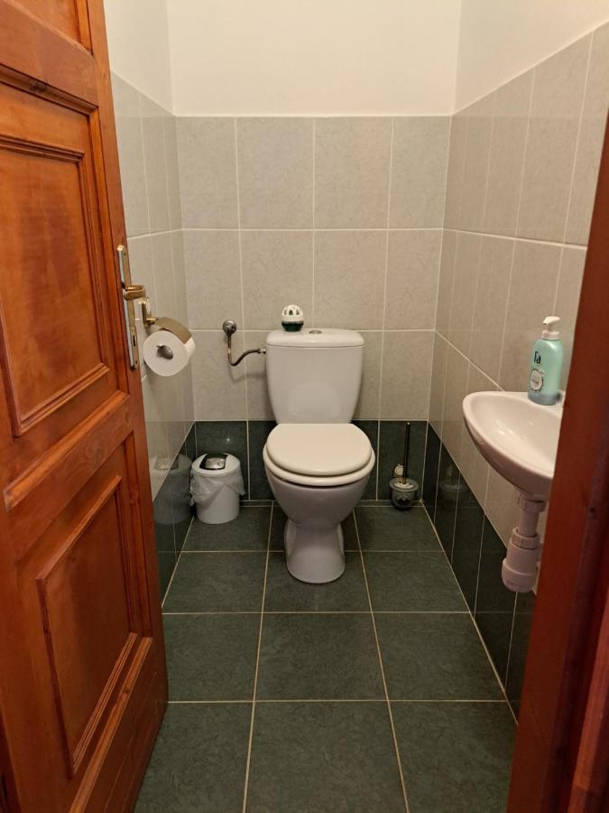 Villa Csilla Elegant House Эрд Экстерьер фото
