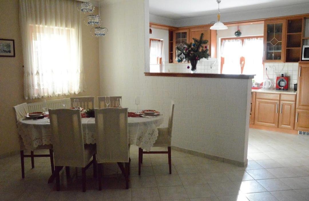 Villa Csilla Elegant House Эрд Экстерьер фото